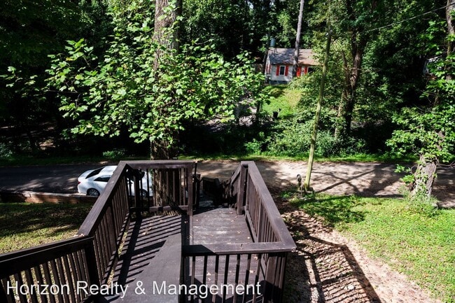 Building Photo - 3 br, 2 bath House - 712 Woodlawn Dr