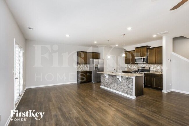 Foto del edificio - 190 Ivey Hollow Cir