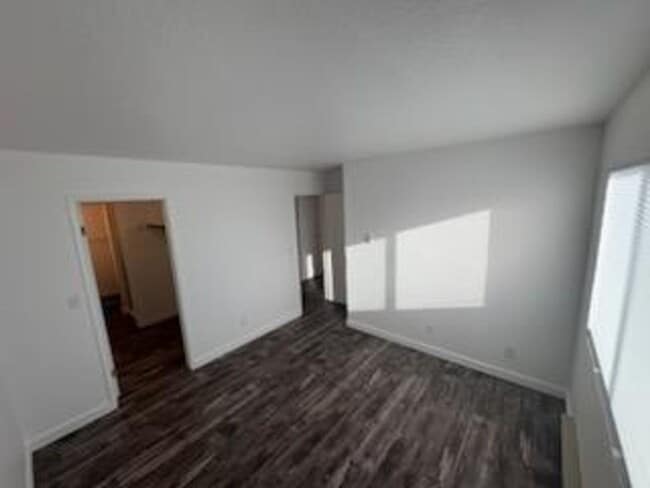 Building Photo - BA801