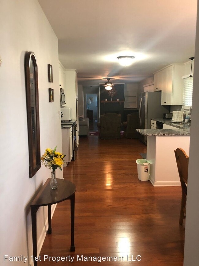 Foto del edificio - 3 br, 2.5 bath House - 81 Green Hills Dr.