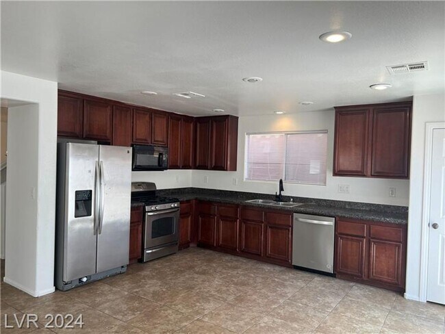 Building Photo - Aliante Two Story Home