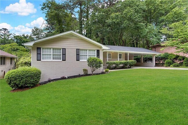 Building Photo - 2740 Old Spanish Trail
