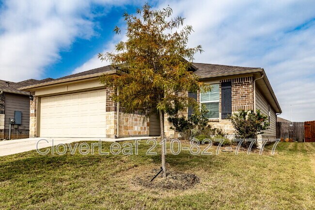 Building Photo - 825 Gerardia Ct