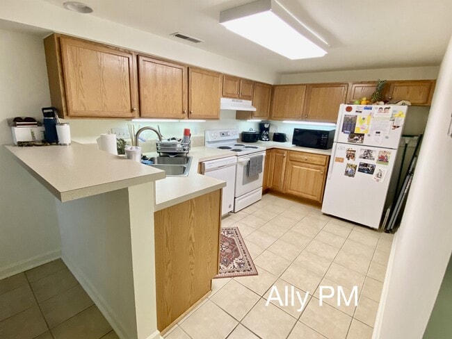 Photo - 925 Henry Ave Townhome