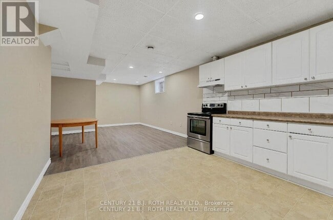 Building Photo - 361 Georgian Dr