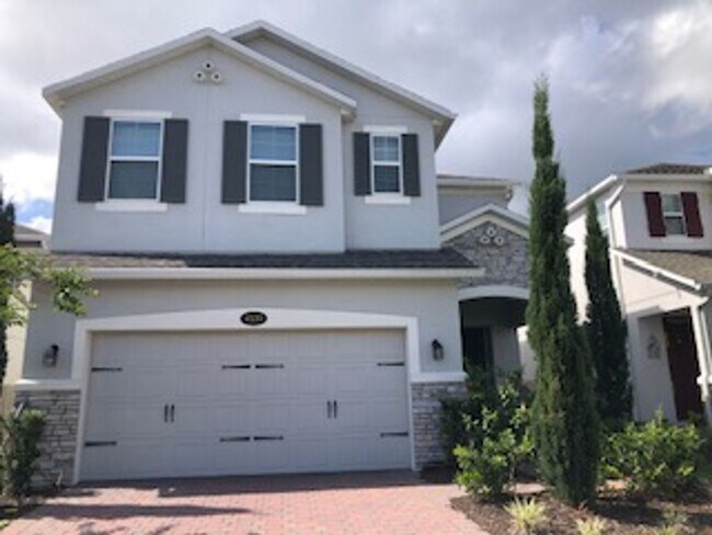 Foto del edificio - PRATICALLY BRAND NEW HOME IN GATED COMMUNITY!