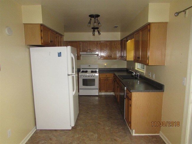 Building Photo - 1463 Minor Ridge Ct