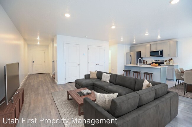 Building Photo - 4 br, 2.5 bath House - 357 W 2050 N