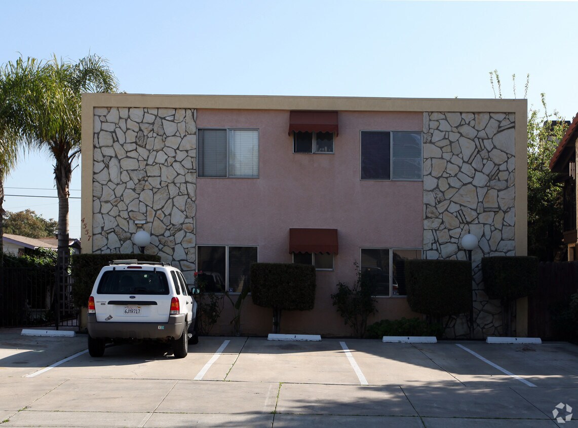 Building Photo - 4557 33rd St