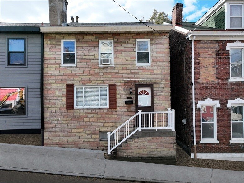 Foto principal - 274 38th St