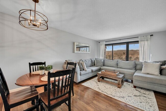 Foto del edificio - 157 Beacon Hill Common