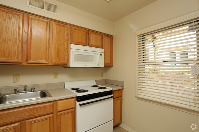 Kitchen - Jefferson Townhouses