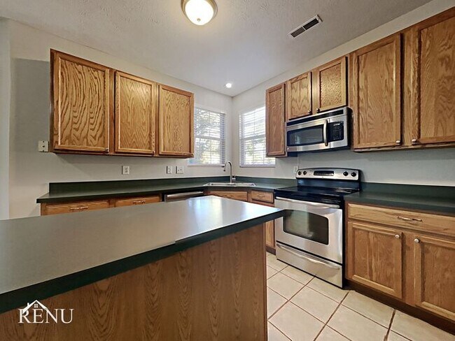 Foto del edificio - 12978 Ross Crossing