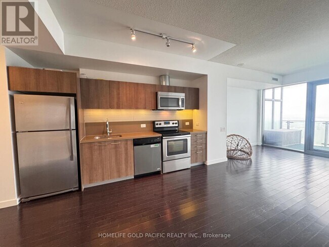 Photo du bâtiment - 390 Cherry St