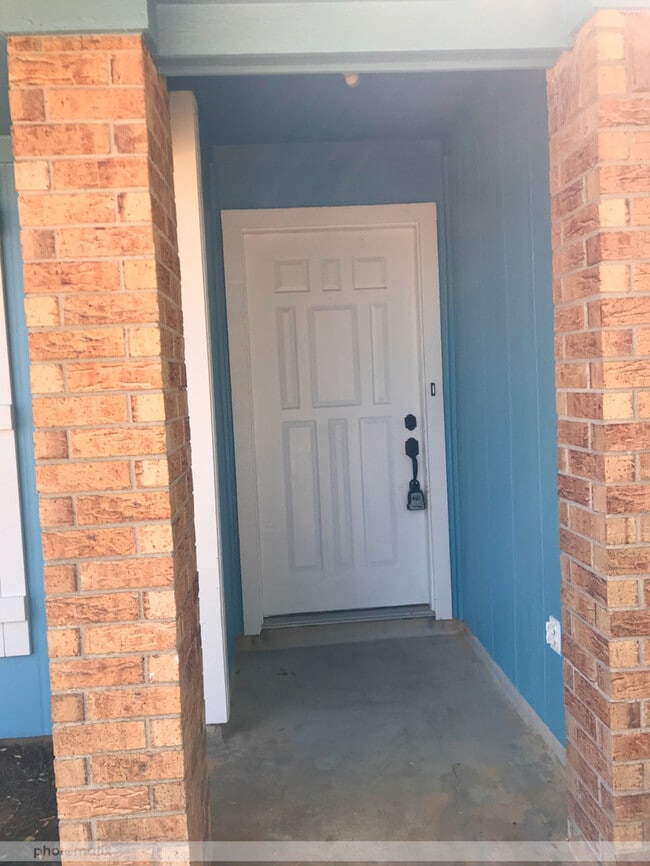Foto del edificio - 4912 Shady Oak