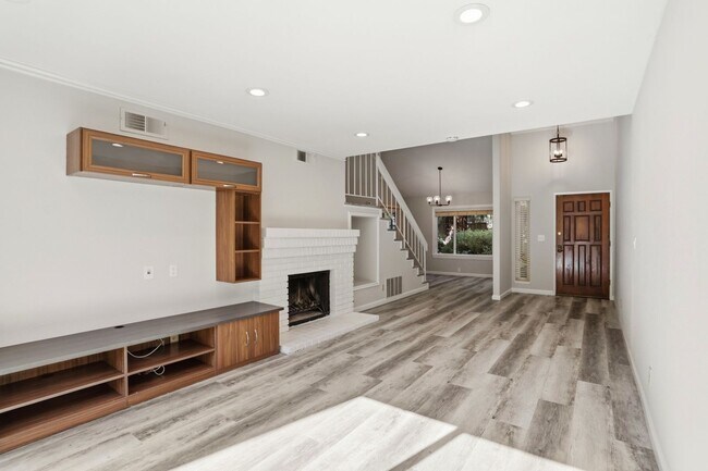 Foto del edificio - Renovated Los Gatos Townhome