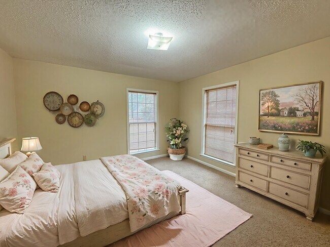 Foto del edificio - 802 N Taylor Ct