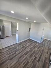 Building Photo - 46 Dennis St