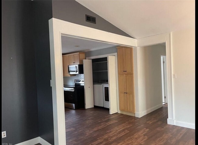 Foto del edificio - 3648 Coleridge Ct