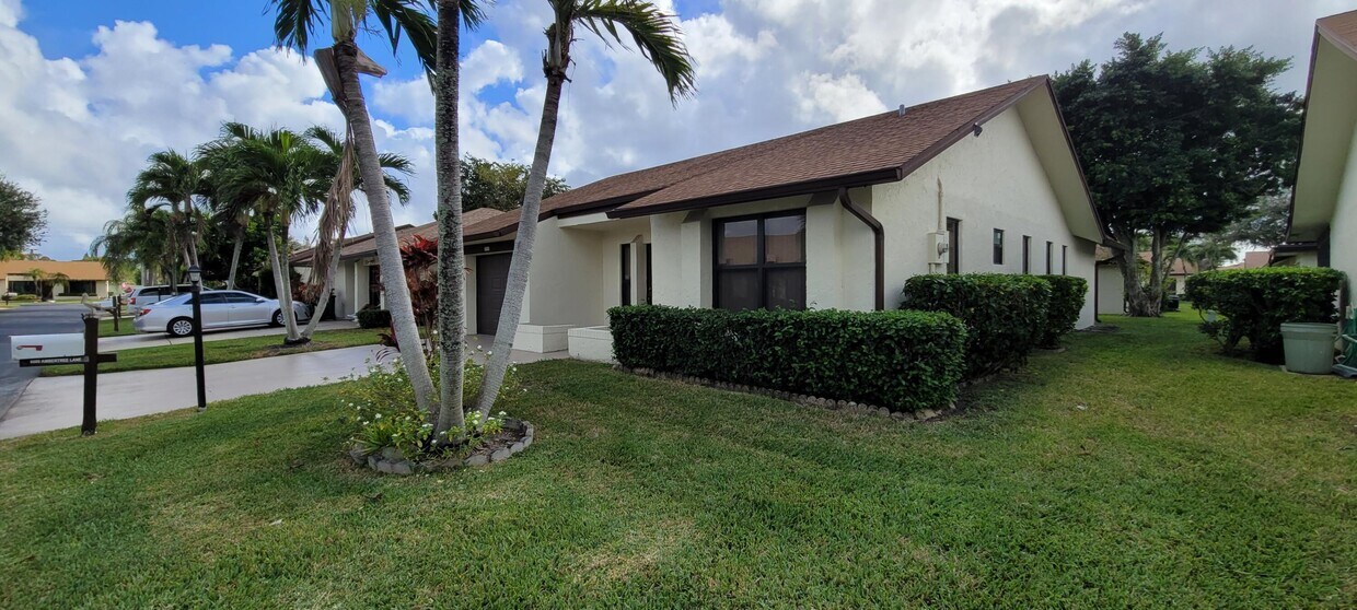 Foto principal - 6080 Ambertree Ln