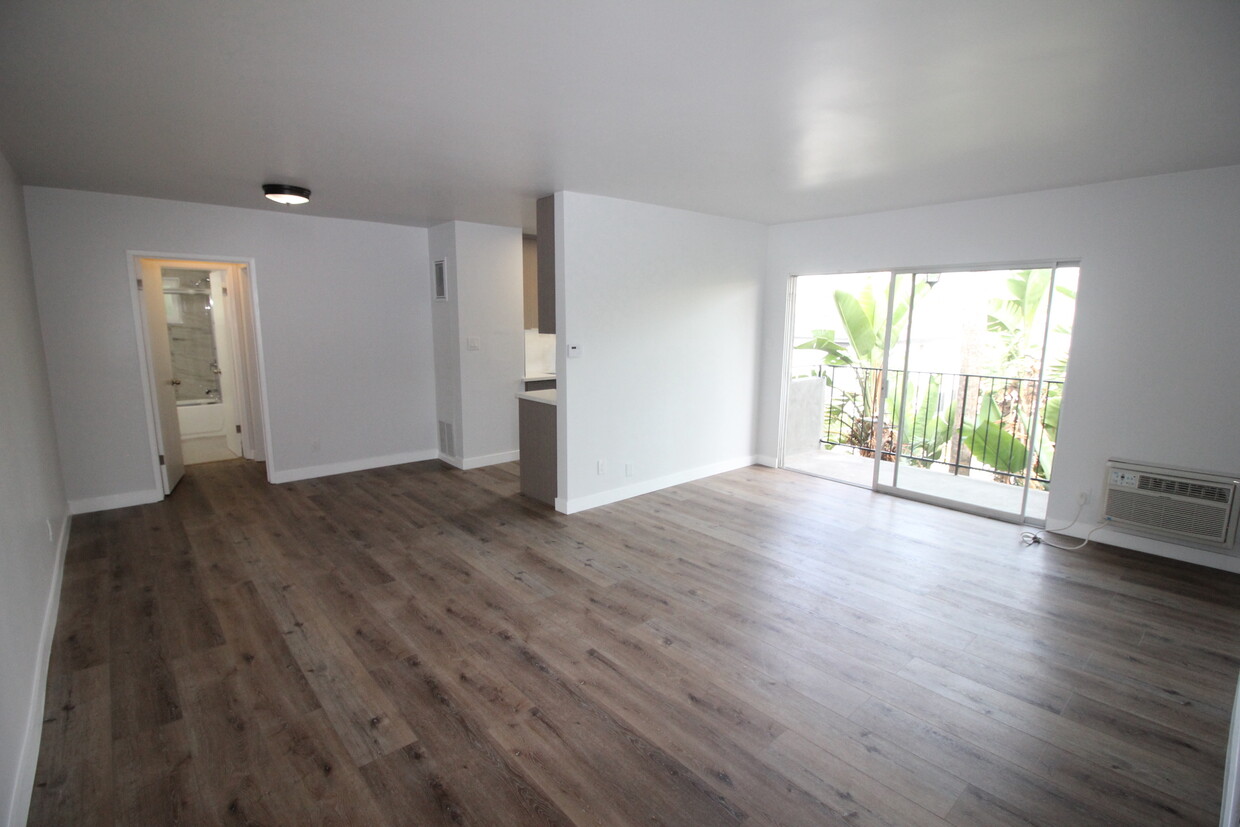 Primary Photo - 6536 La Mirada Ave