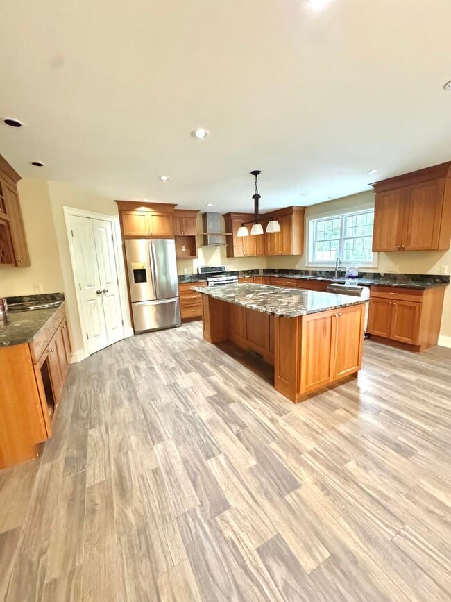 Building Photo - 21 Morgan Ct