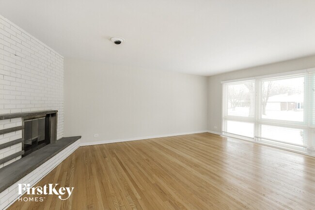 Building Photo - 848 Braemar Rd