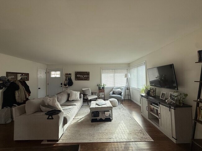 Building Photo - 8191 Raleigh Pl