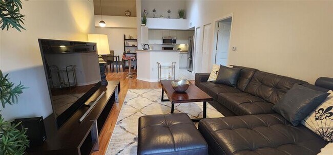 Foto del edificio - 1023 Villa Cir