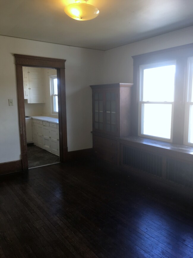 Foto del edificio - 588 Schiller Ave