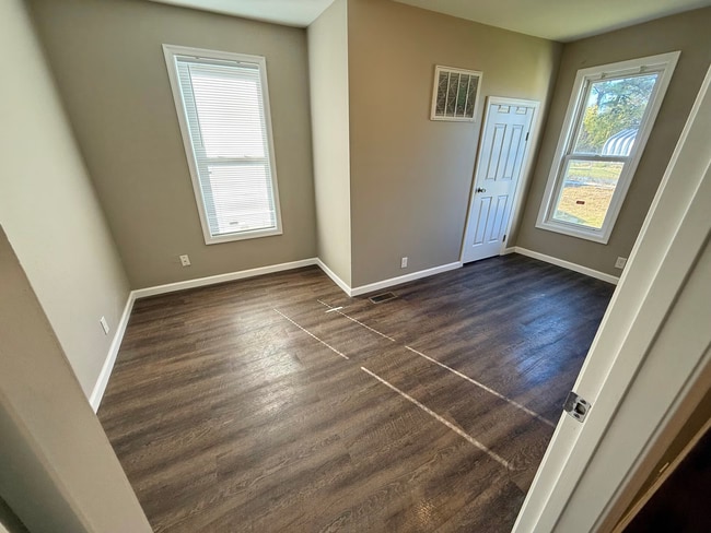 Foto del edificio - 1406 Mount Hermon Rd