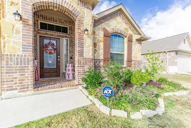 Foto del edificio - 278 Churchill Dr