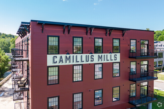 Foto del edificio - The Edge at Camillus Mills