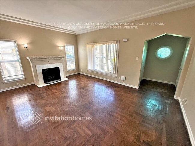 Building Photo - 9471 La Salle Ave