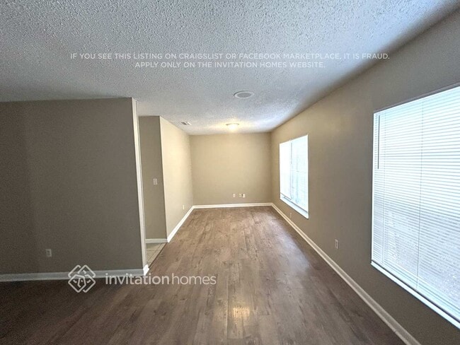 Foto del edificio - 504 Hillside Ct