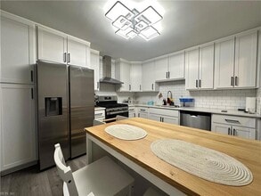 Building Photo - 1536 Sword Dancer Dr