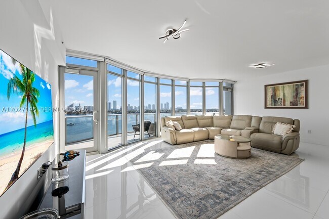Building Photo - 17301 Biscayne Blvd