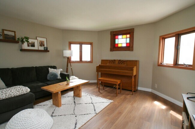 Foto del edificio - 418 W Holmes St