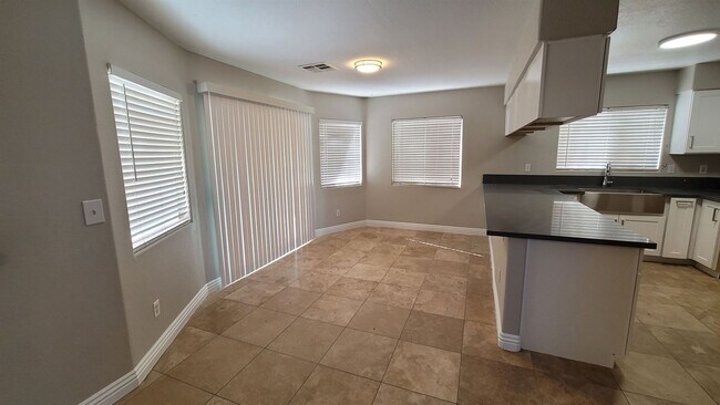 Building Photo - 4 br, 3 bath House - 3951 Captain Jon Ave