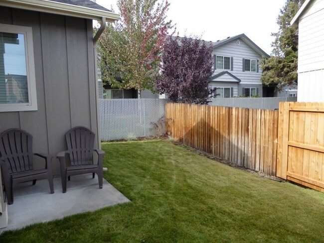 Foto del edificio - 3 br, 2 bath House - 21305 Megan Court