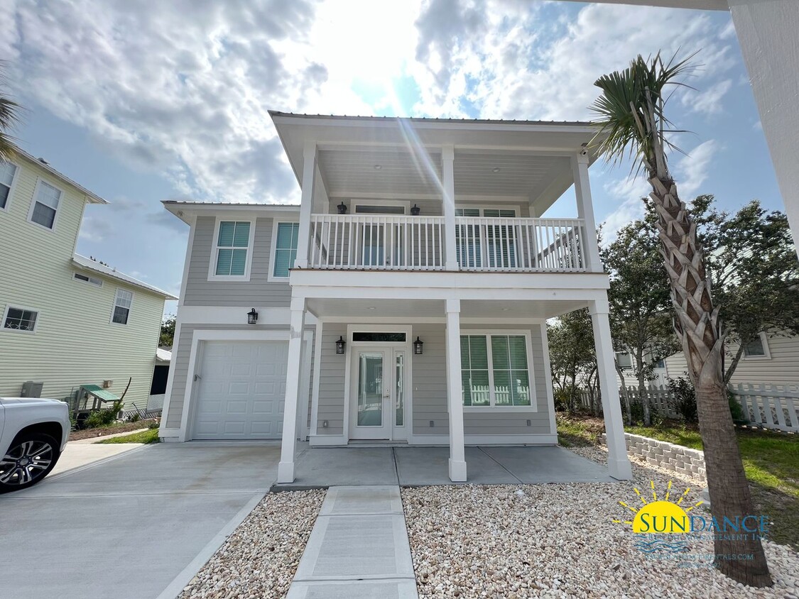 Primary Photo - 4 Bedroom Sea Dunes Home just off 30A!