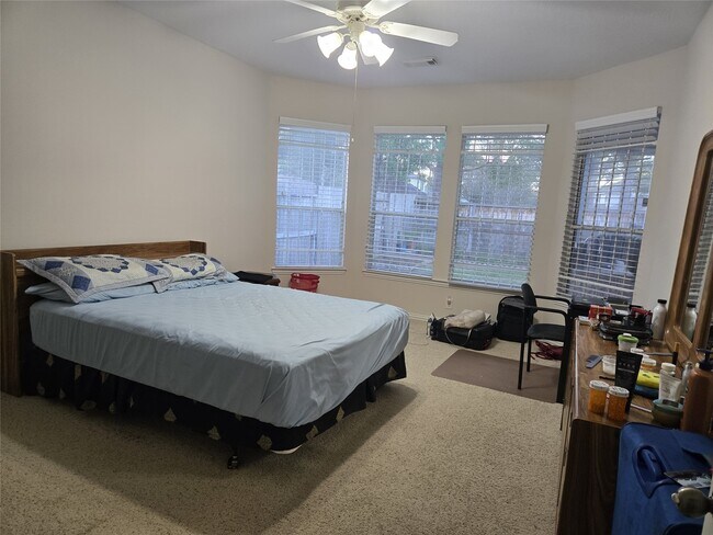 Foto del edificio - 5322 Barleycorn Ln