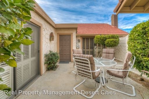 Building Photo - 2 br, 2 bath  - 2252 Miramonte Circe E #D