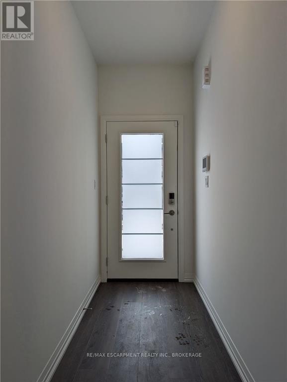 Building Photo - 4552 Portage Rd