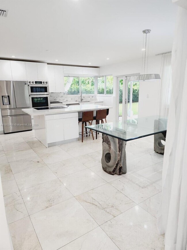 Foto del edificio - 7425 SW 128th St