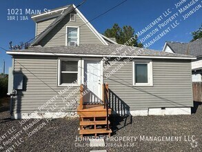 Building Photo - 1021 Main St