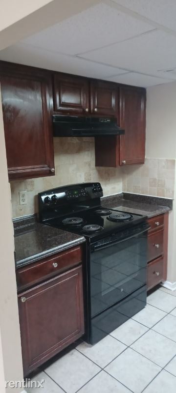 Foto del edificio - 2 br, 2.5 bath Townhome - 6439 Baker ct D ...