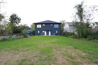 Building Photo - 509 Avenue I