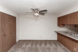 1BR, 1BA - 645 SF - Basswood Apartments