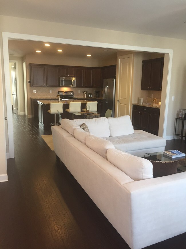 Foto del edificio - 6080 Holly Park Ln SE